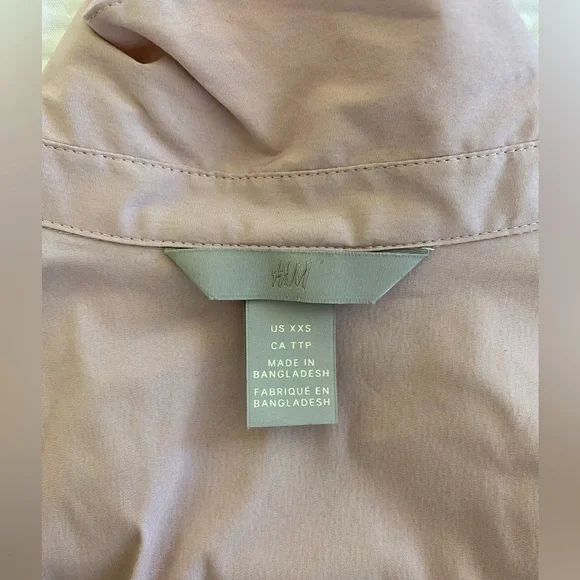 H&M Blouse - Picture 3 of 4